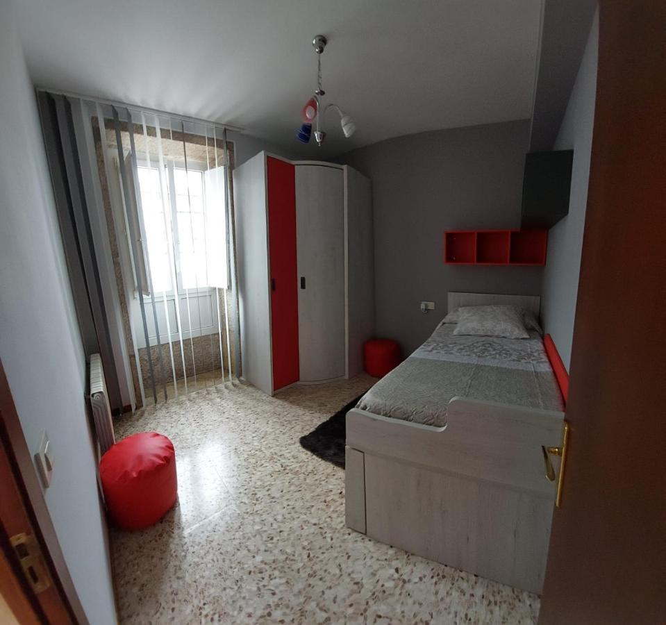 O Recuncho Do Xeixido Apartment โอโกรูญา ภายนอก รูปภาพ